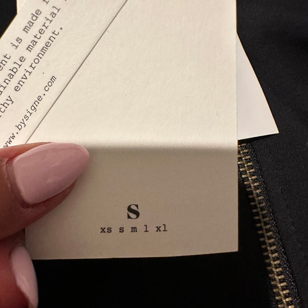 SIGNE Women's Crop Full Zip Hoodie Size S In Black - Picture 3 of 9